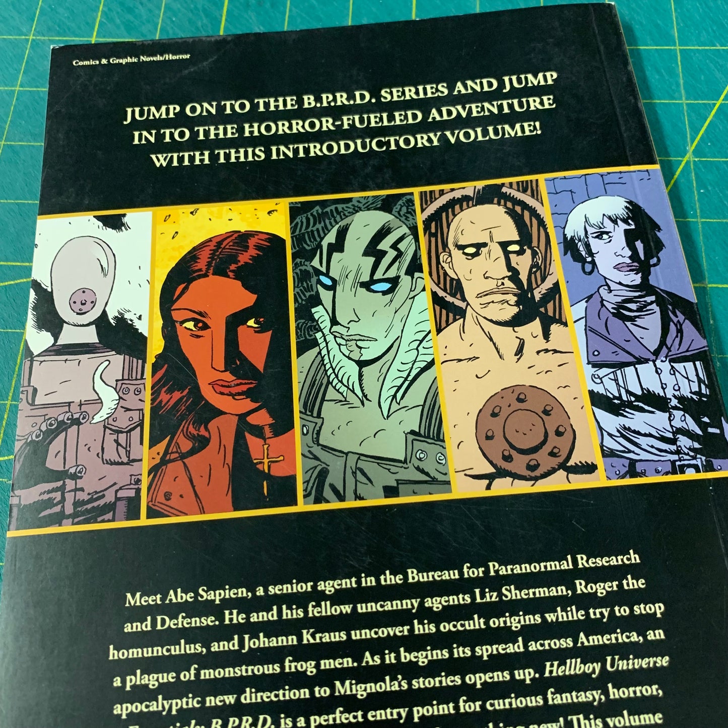 Hellboy — Universe Essentials