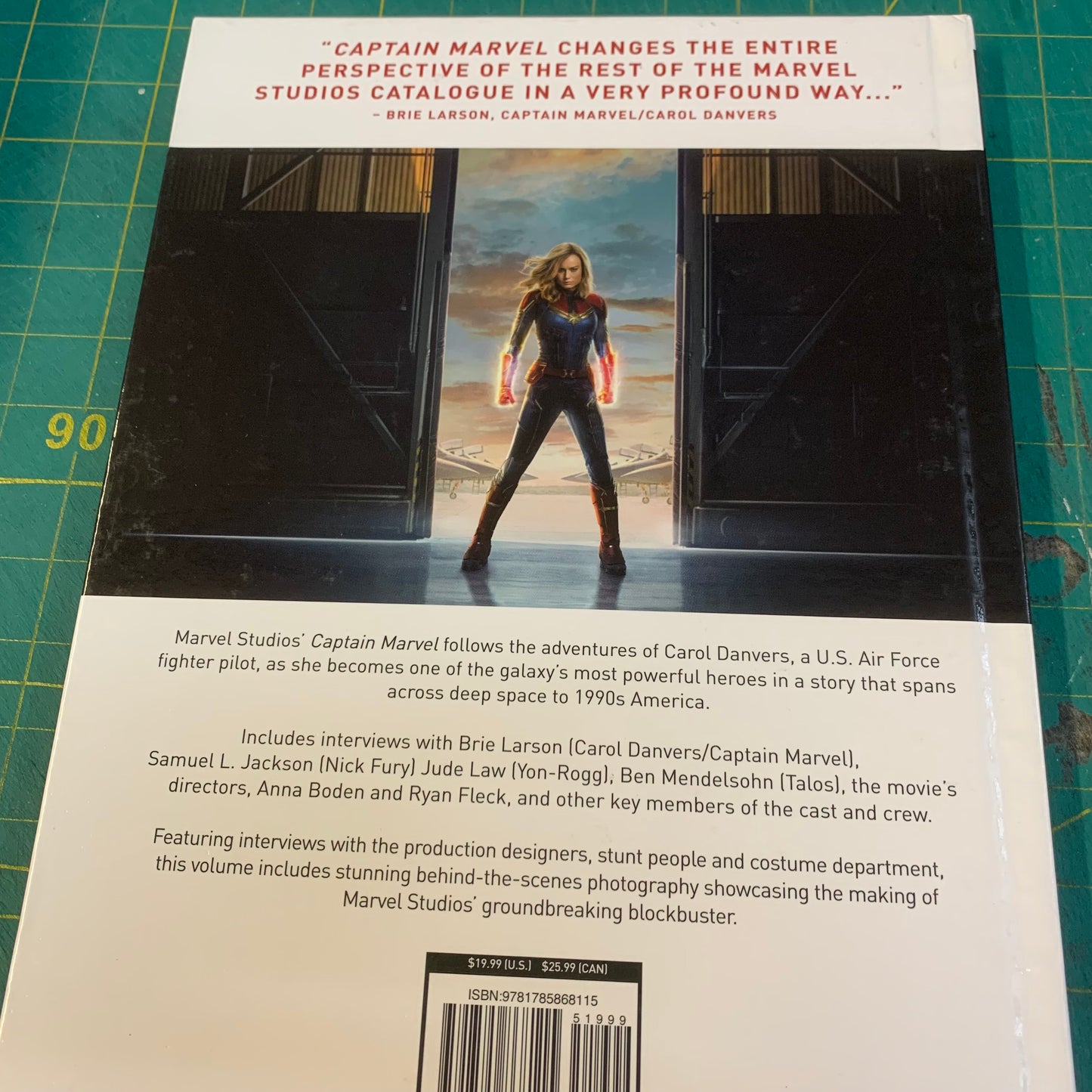 Captain Marvel The Official Movie Special Book
