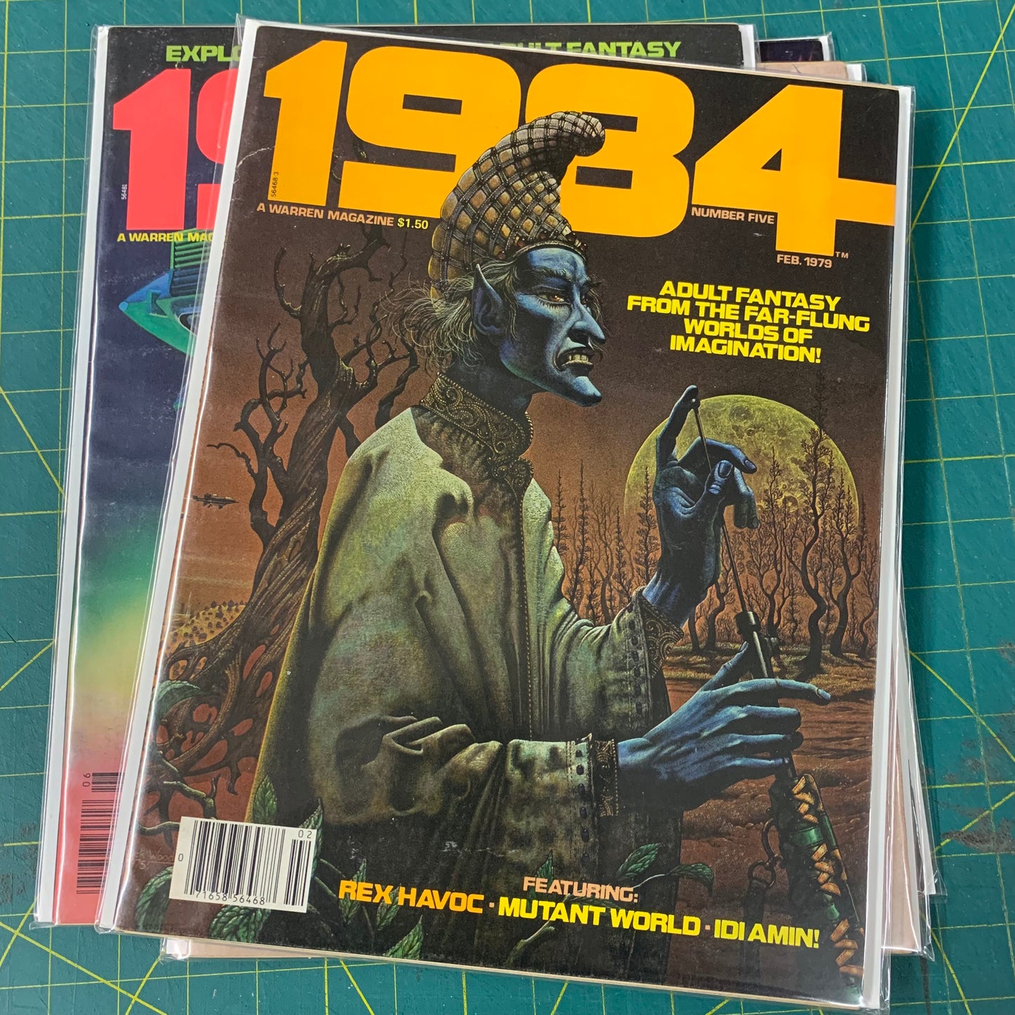 Lot 4 nos. “1984” Warren Magazine