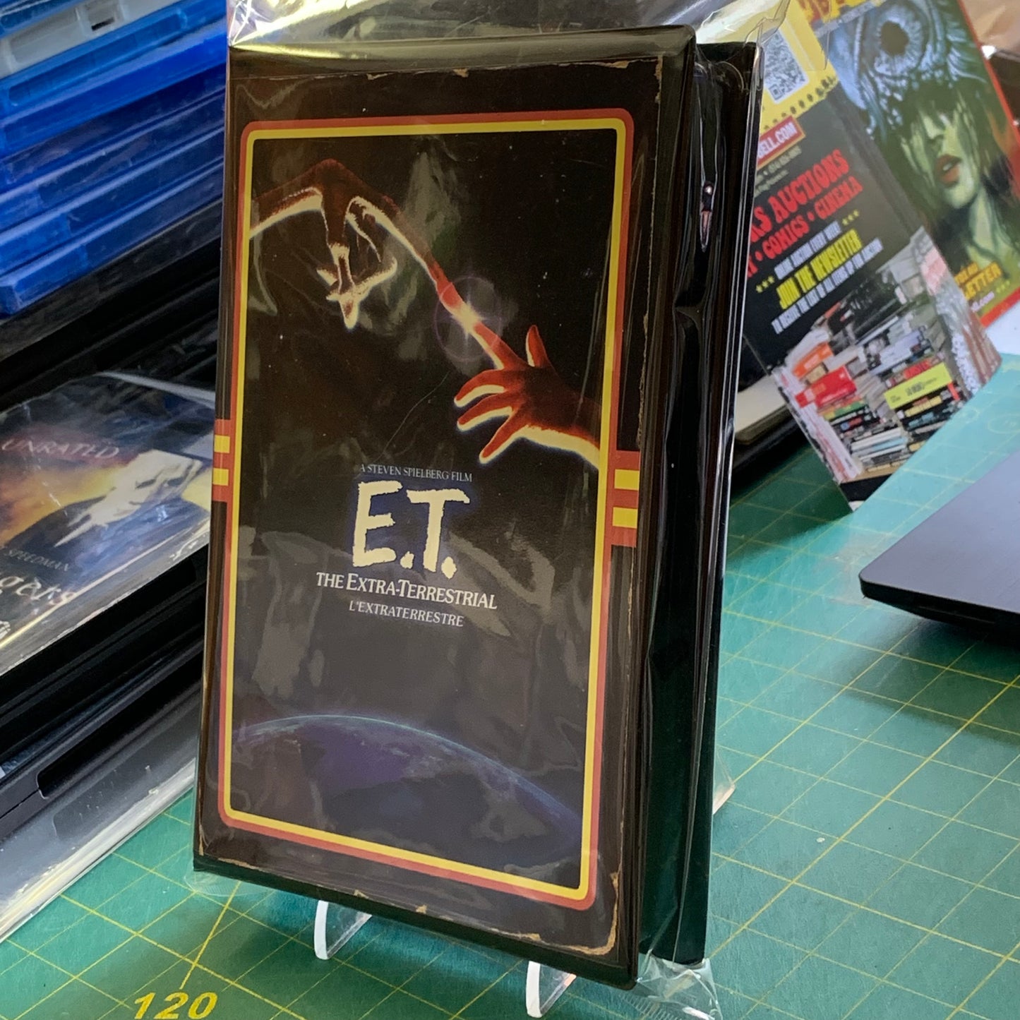 E.T. L'extraterrestre (Bluray in VHS retro box)