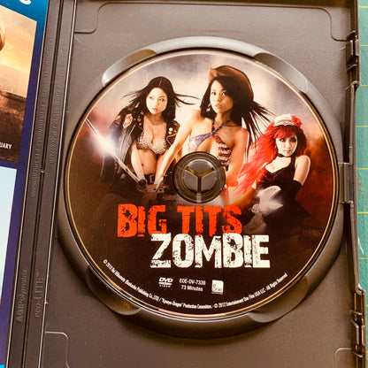 Big Tits Zombie (Uncut, 2D and 3D)