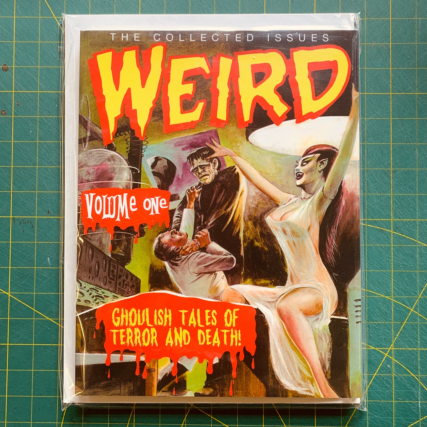 Weird – The collected issues Volume one