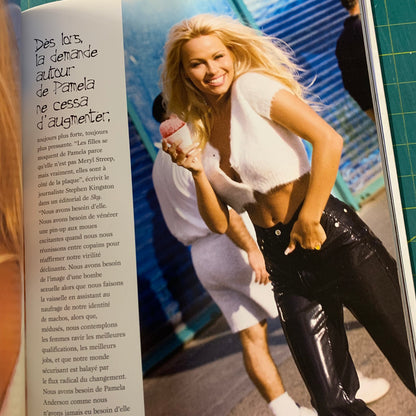 Pamela Anderson (Newlook France)