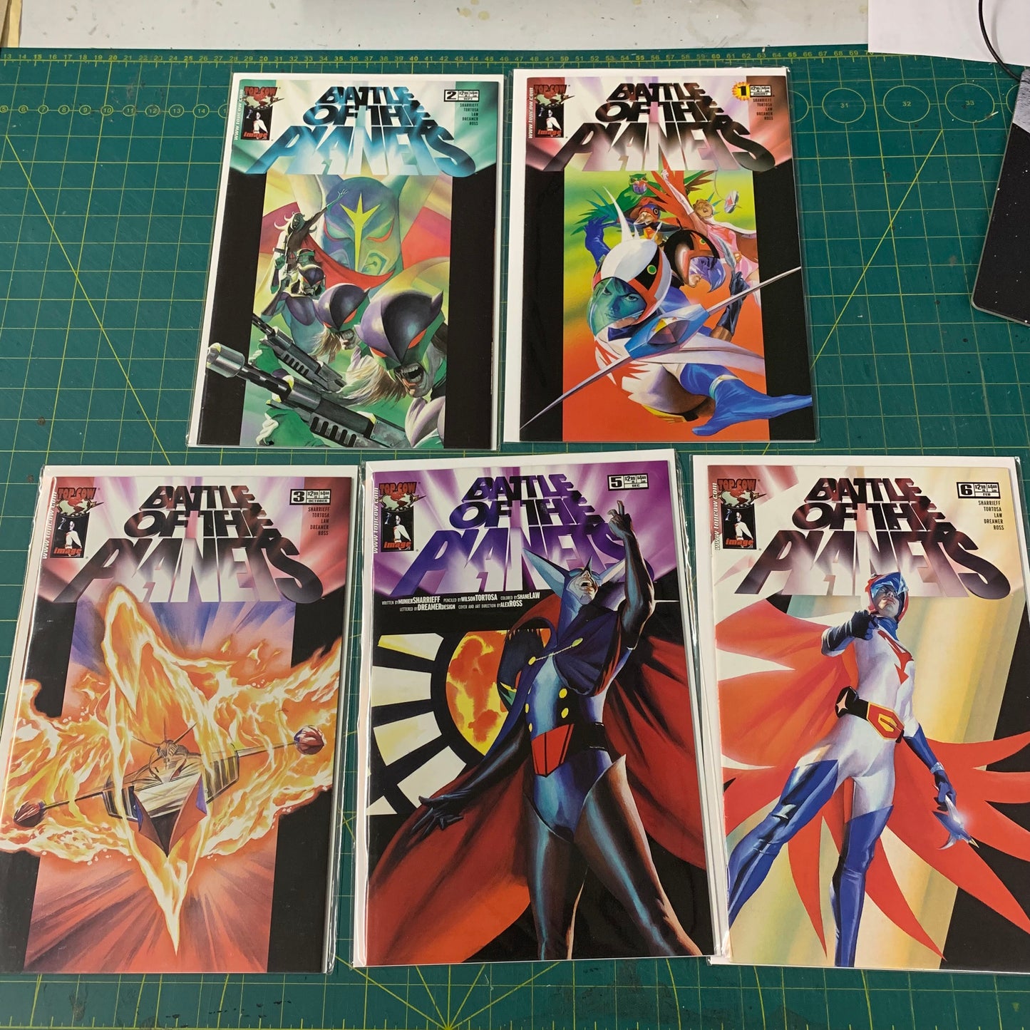Lot 5 nos. Battle of the Planets