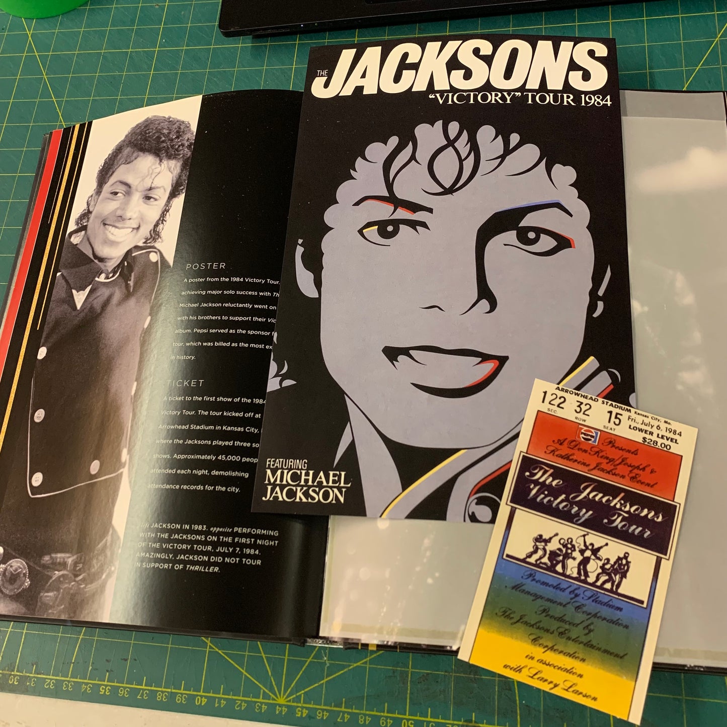 Michael Jackson Treasures — Kit complet