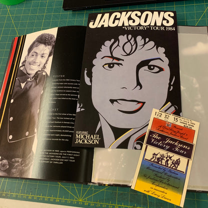 Michael Jackson Treasures — Kit complet