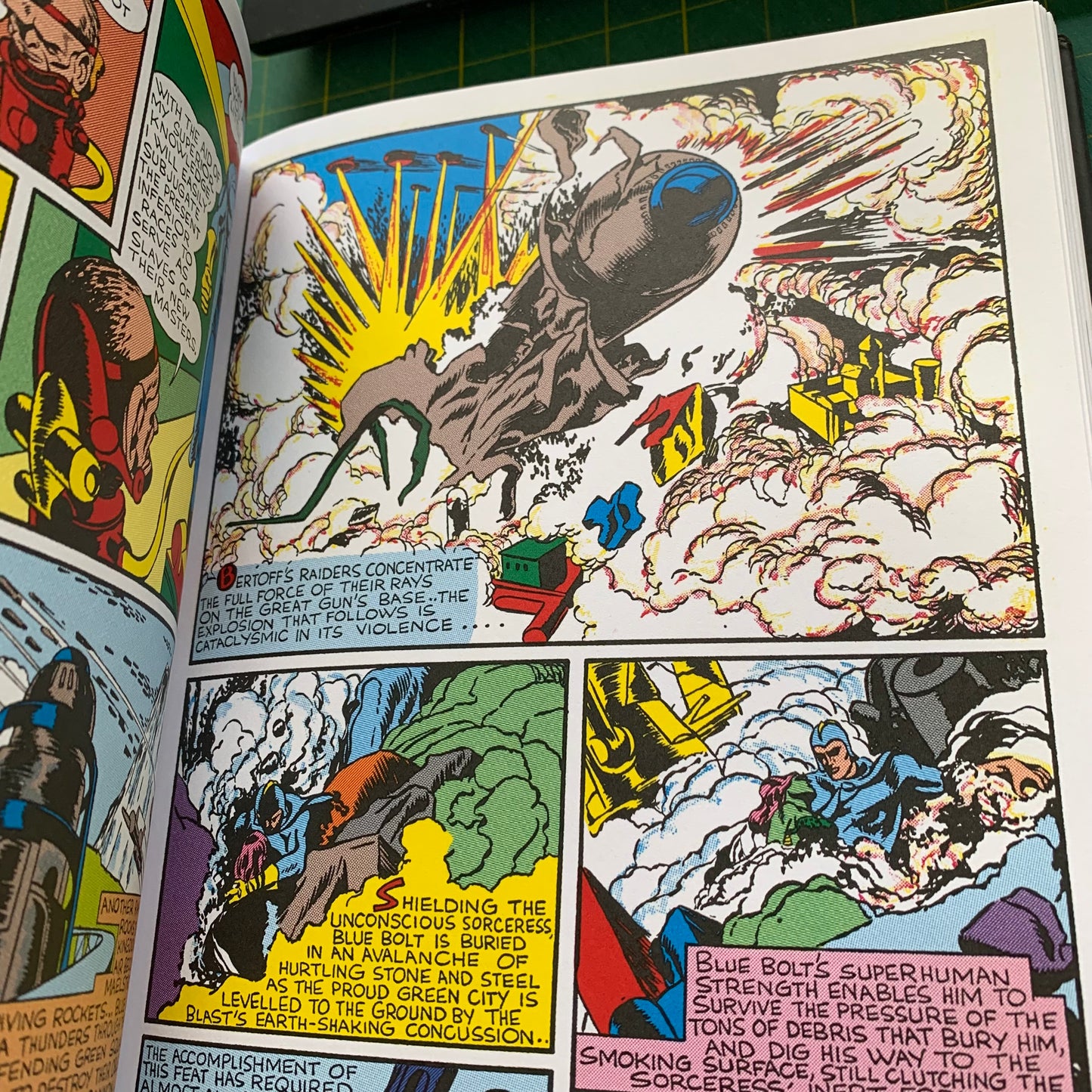 Science Fiction - The Simon and Kirby library