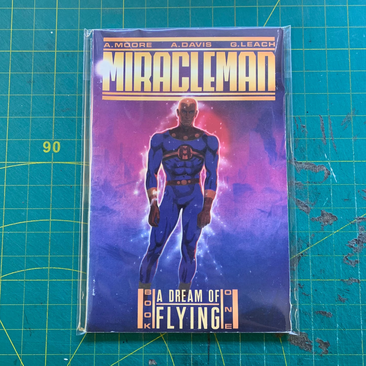 Miracleman — Book 1: A Dream of Flying
