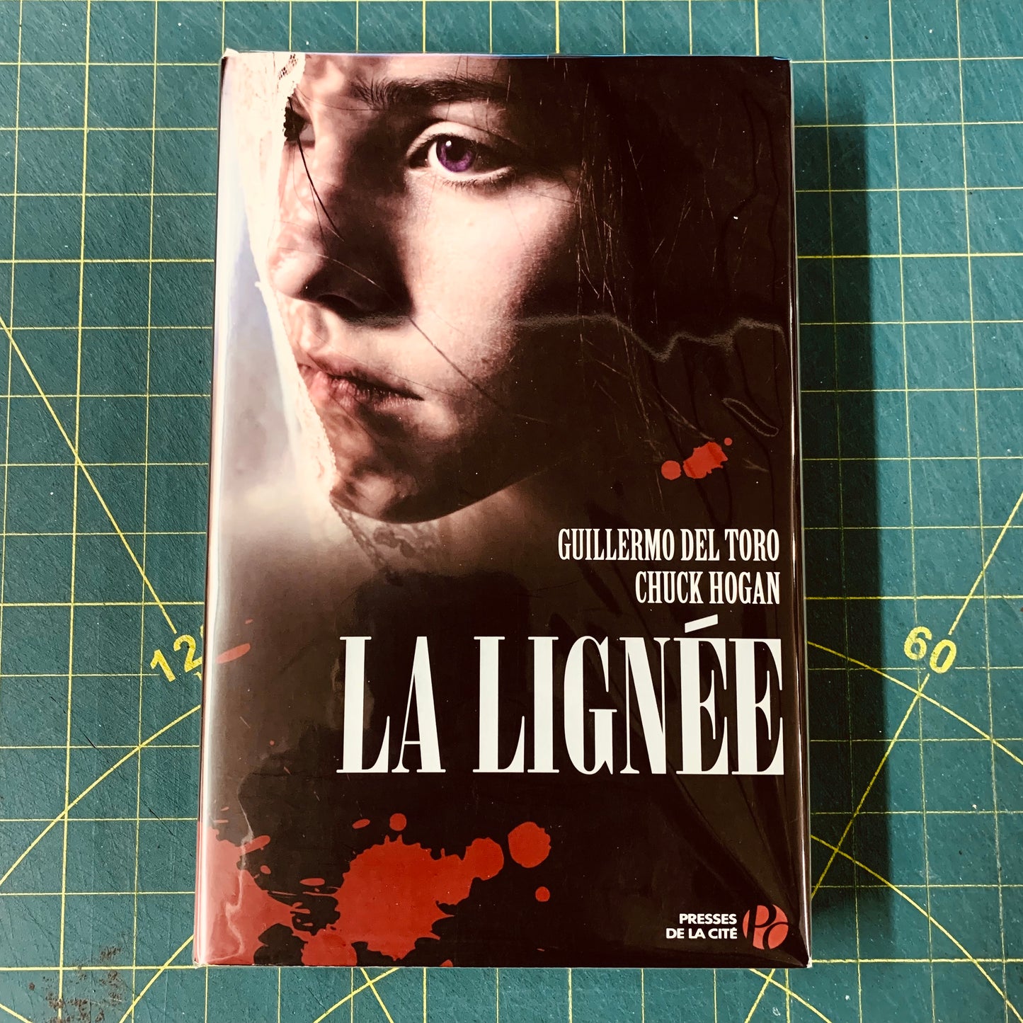 La Lignée — Guillermo Del Toro’s The Strain T.1