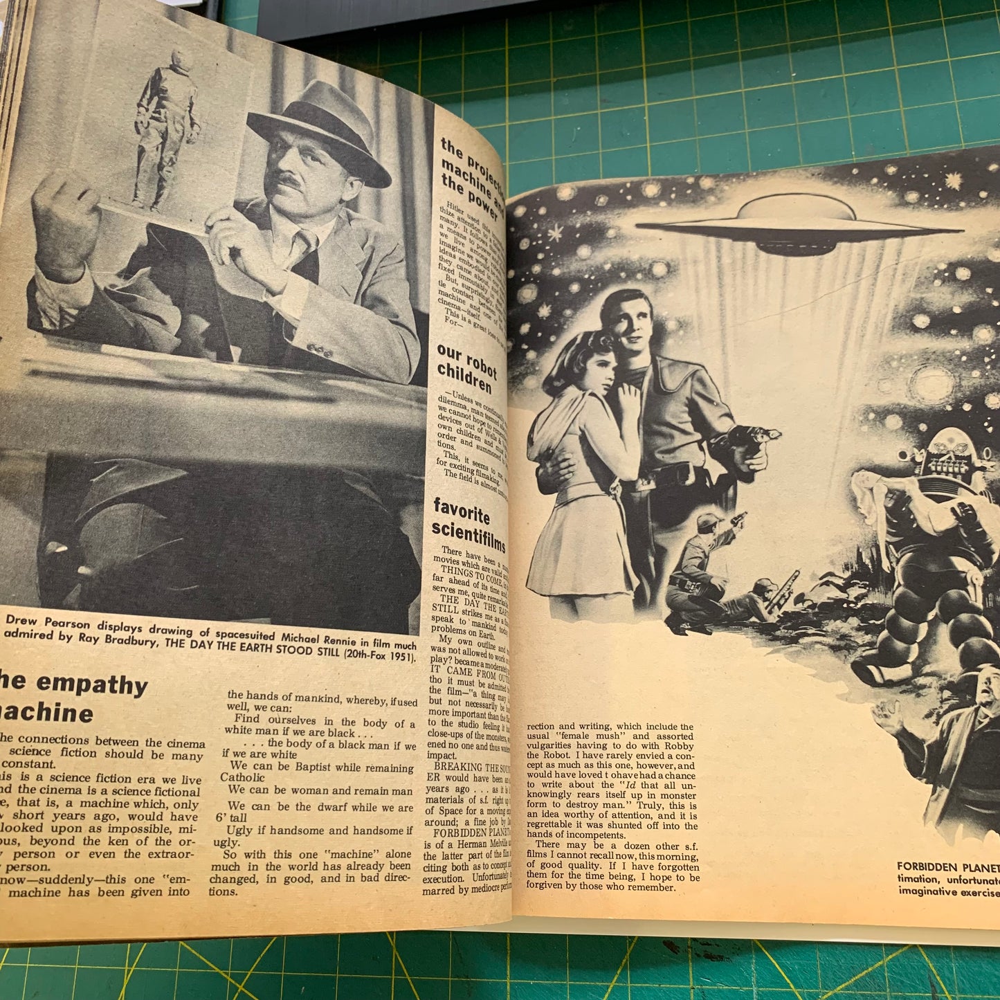 Spacemen Magazine (No. 8)