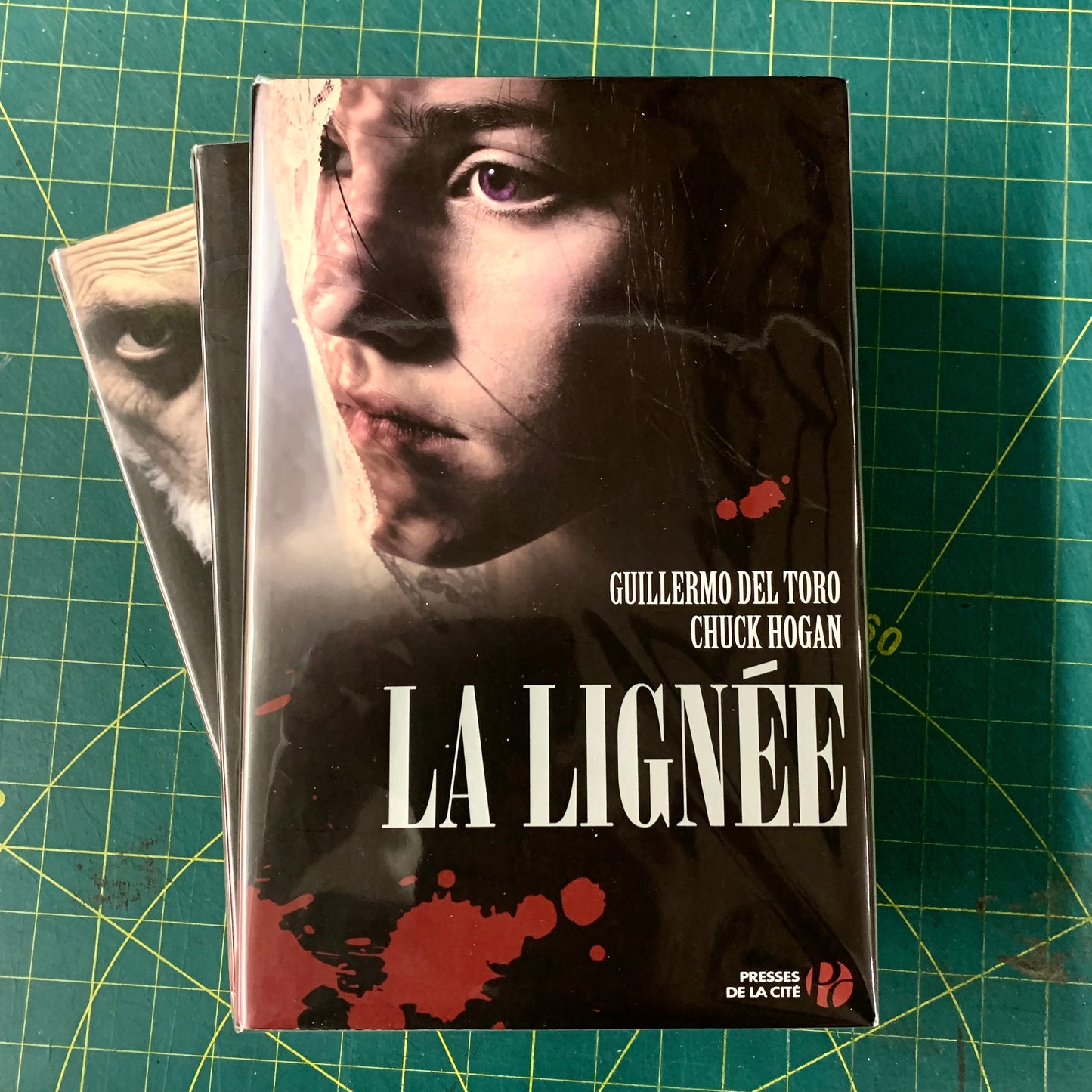 Lot trilogie “The Strain” (fr) Guillermo del Toro