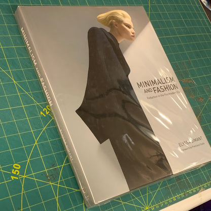 Minialism and Fashion — Reduction in the Postmodern Era