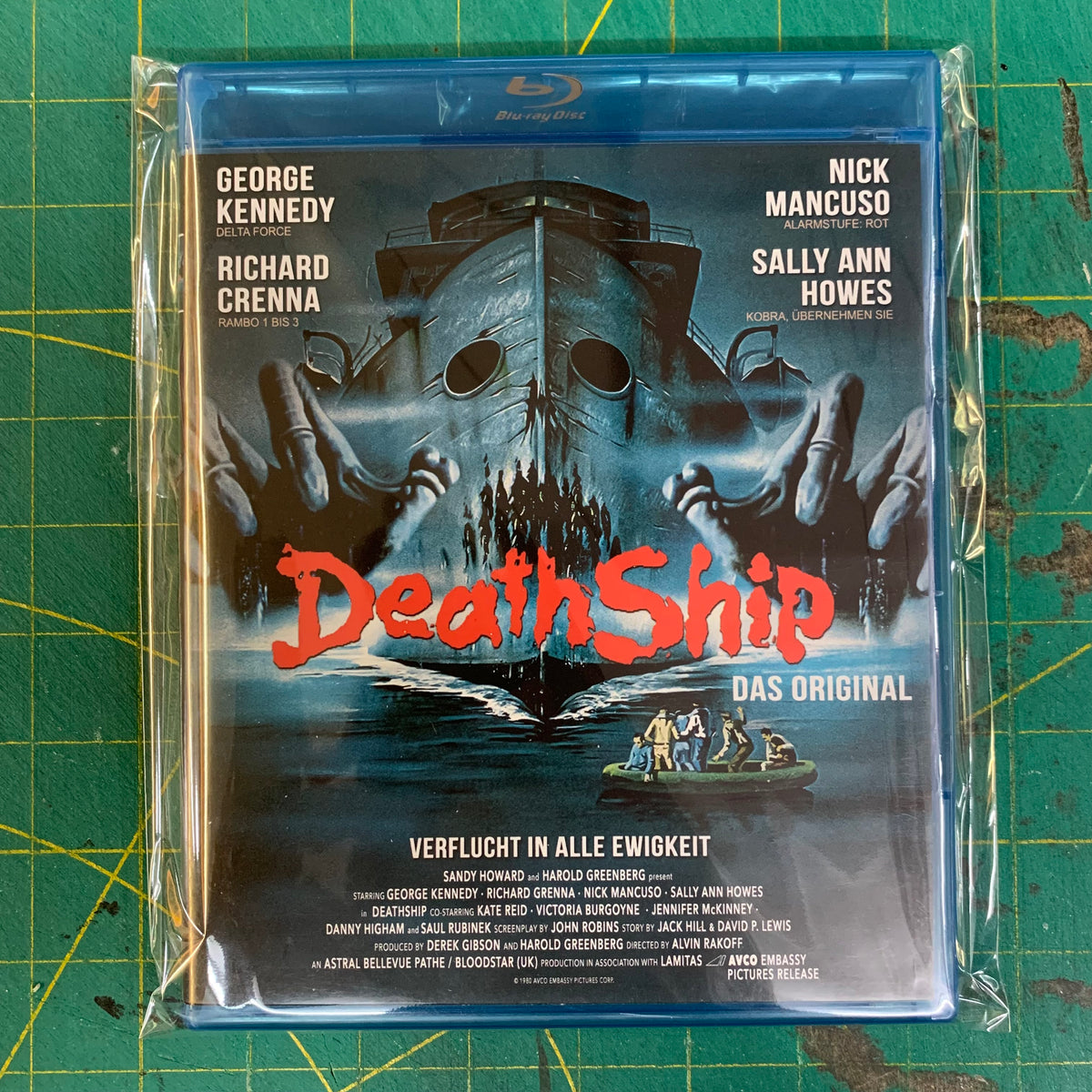 Death Ship (Blu-ray + DVD + booklet)