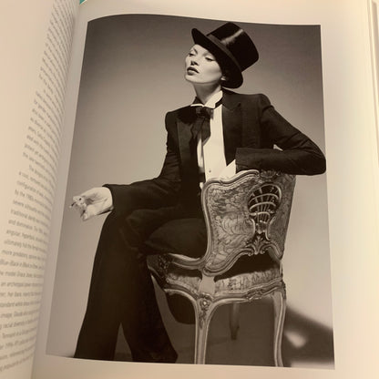 Minialism and Fashion — Reduction in the Postmodern Era