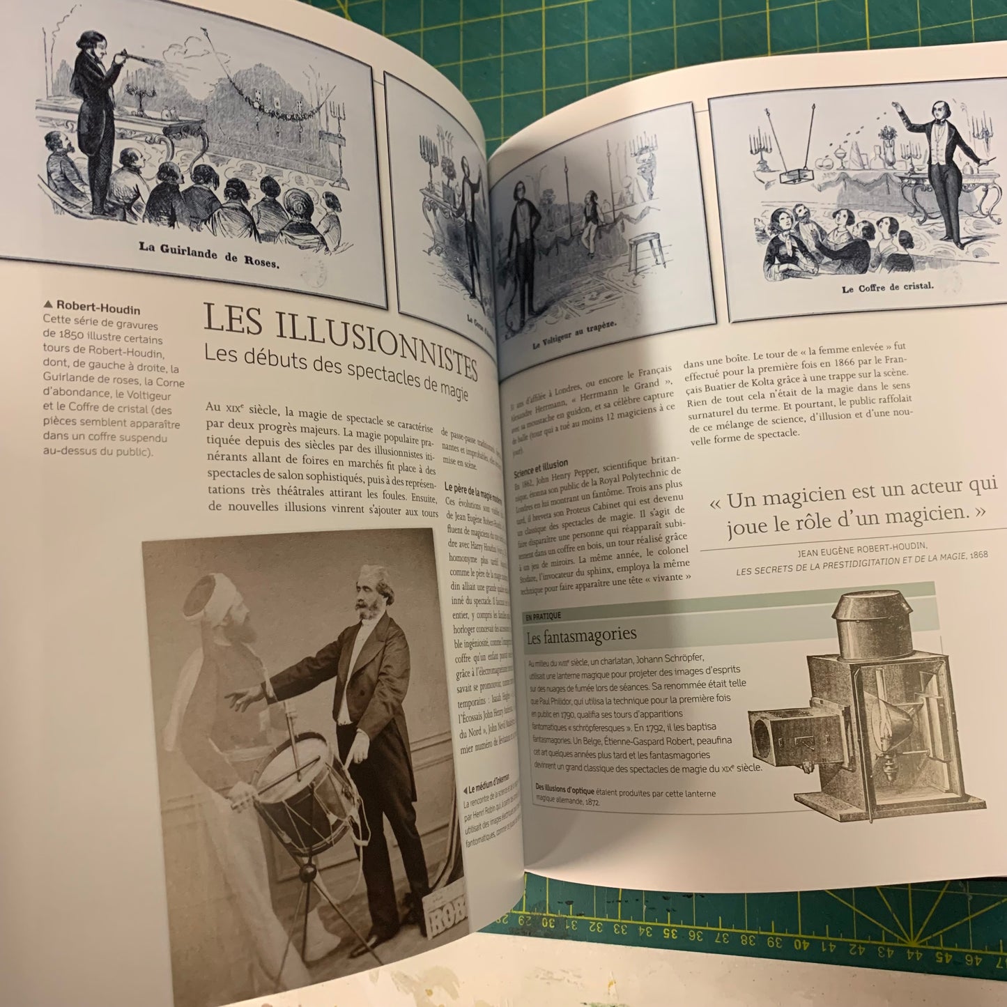 Le grand livre de la Sorcellerie, des Sciences Occultes et de la Magie