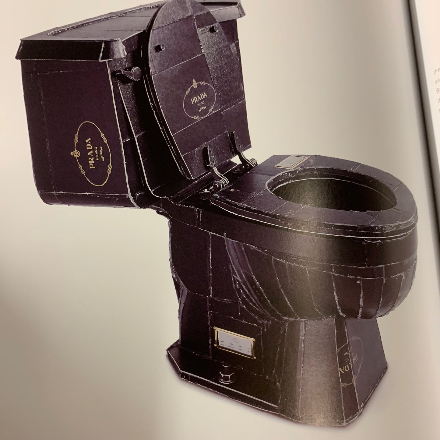 Minialism and Fashion — Reduction in the Postmodern Era