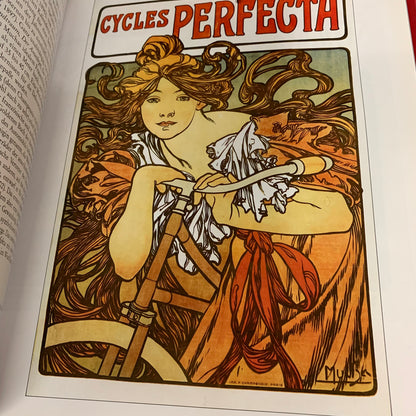 Mucha (German ed.)