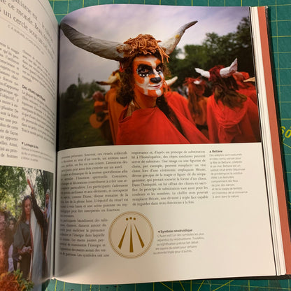 Le grand livre de la Sorcellerie, des Sciences Occultes et de la Magie