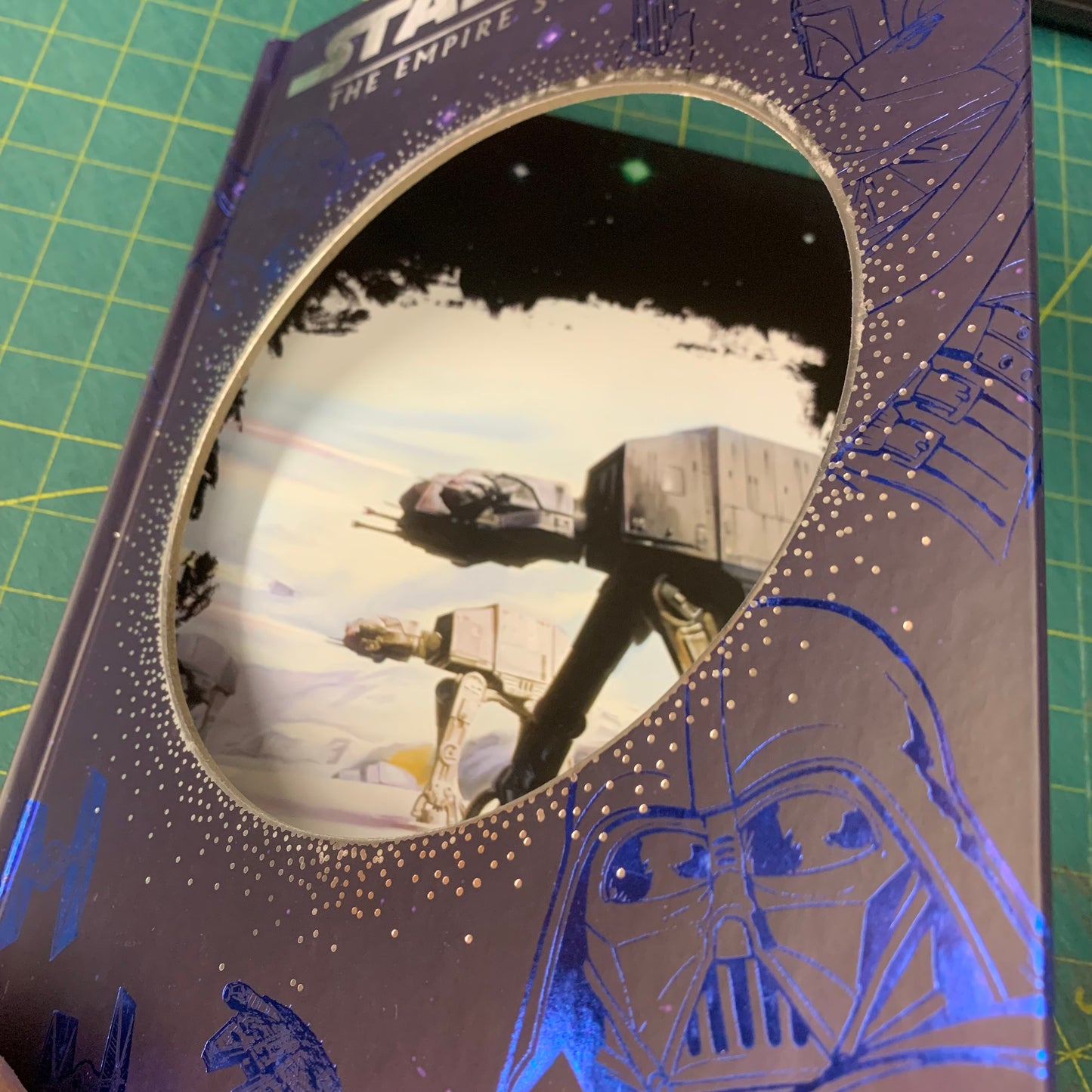 Star Wars: The Empire Strikes Back (Disney Die-Cut Classics)