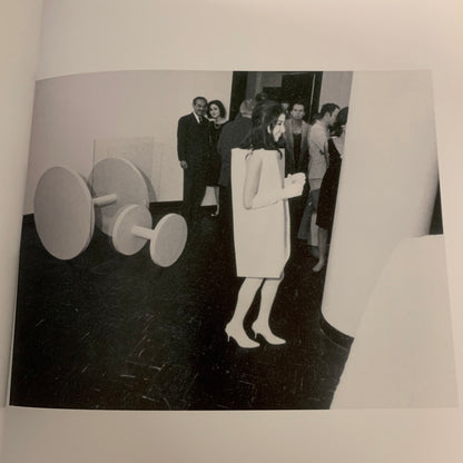 Minialism and Fashion — Reduction in the Postmodern Era