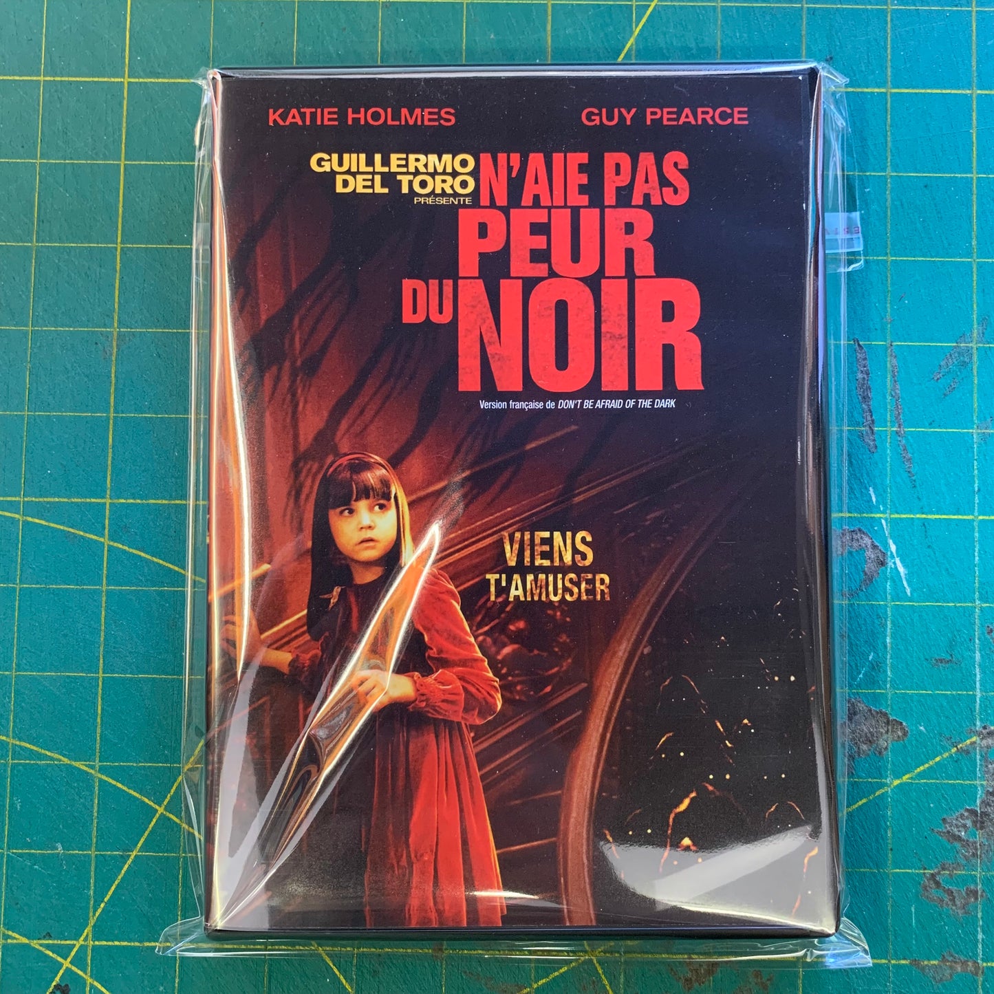 N'aie pas Peur du Noir (VF Don't Be Afraid of the Dark)