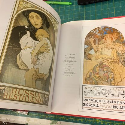 Mucha (German ed.)