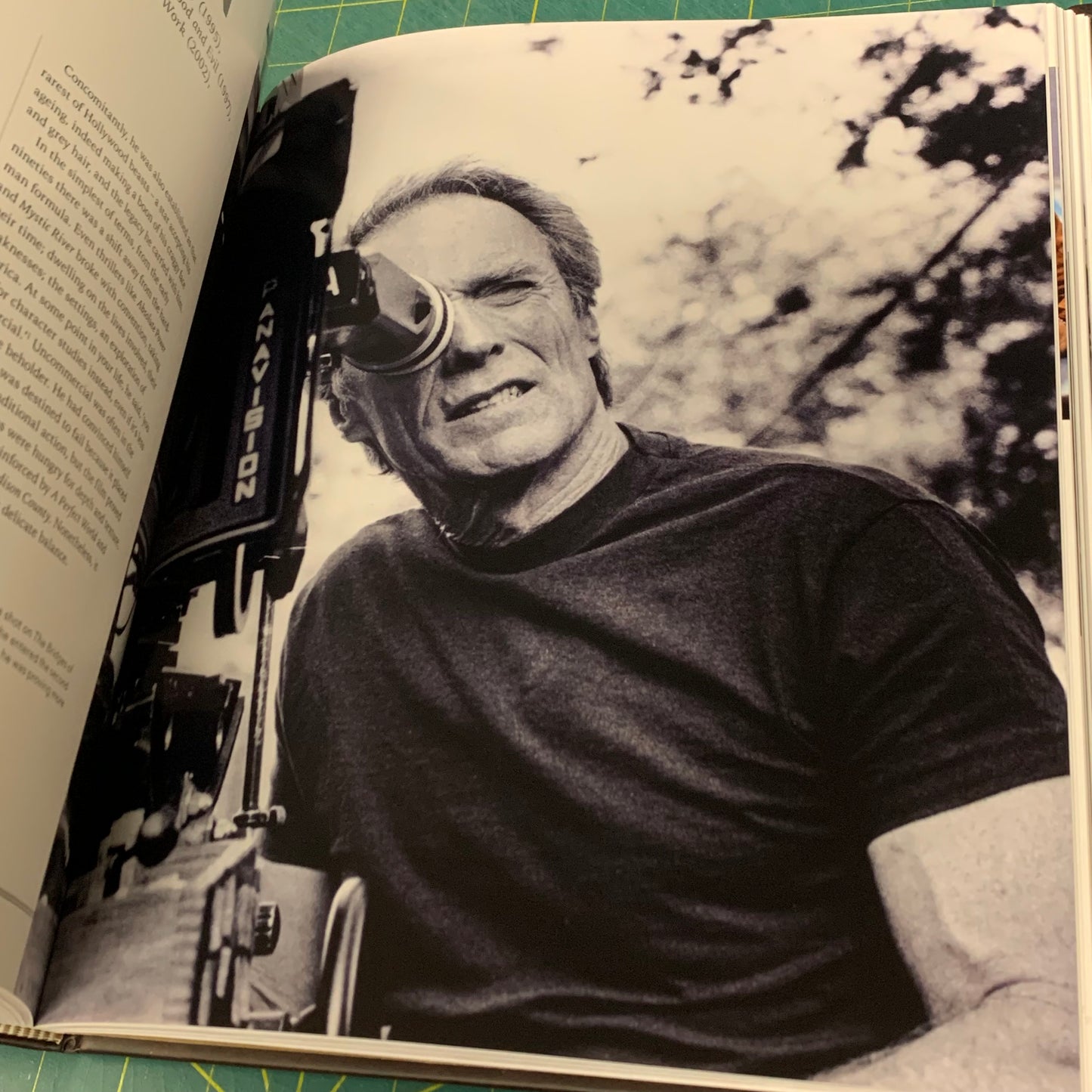 Clint Eastwood — The Iconic Filmmaker and his Work (Slipcase)