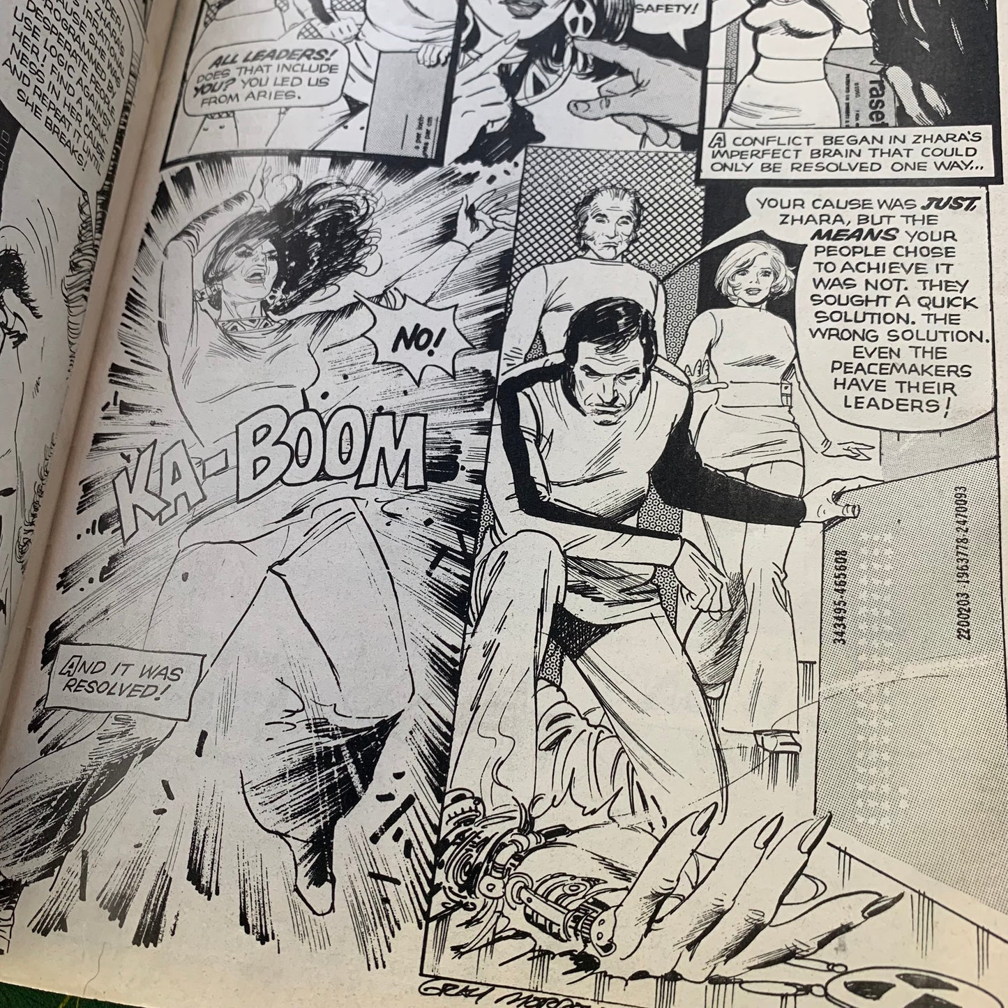 Space: 1999 (No. 1 - November 1975)