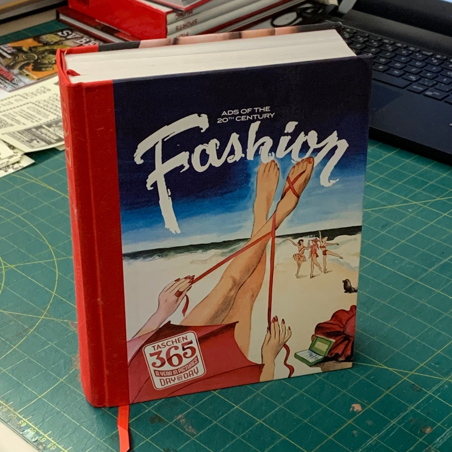 Fashion — Ads of the 20th Century