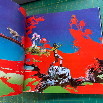 Views : Art and Industrial Design of Roger Dean