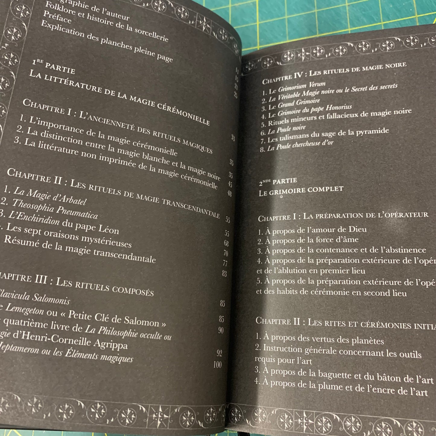 Le Livre de la Magie Noire et des Pactes