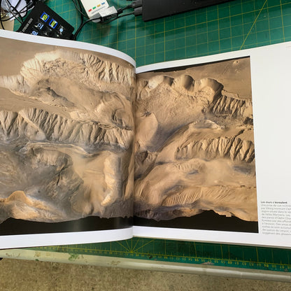 Objectif Mars: L'Histoire illustrée de la conquête martienne