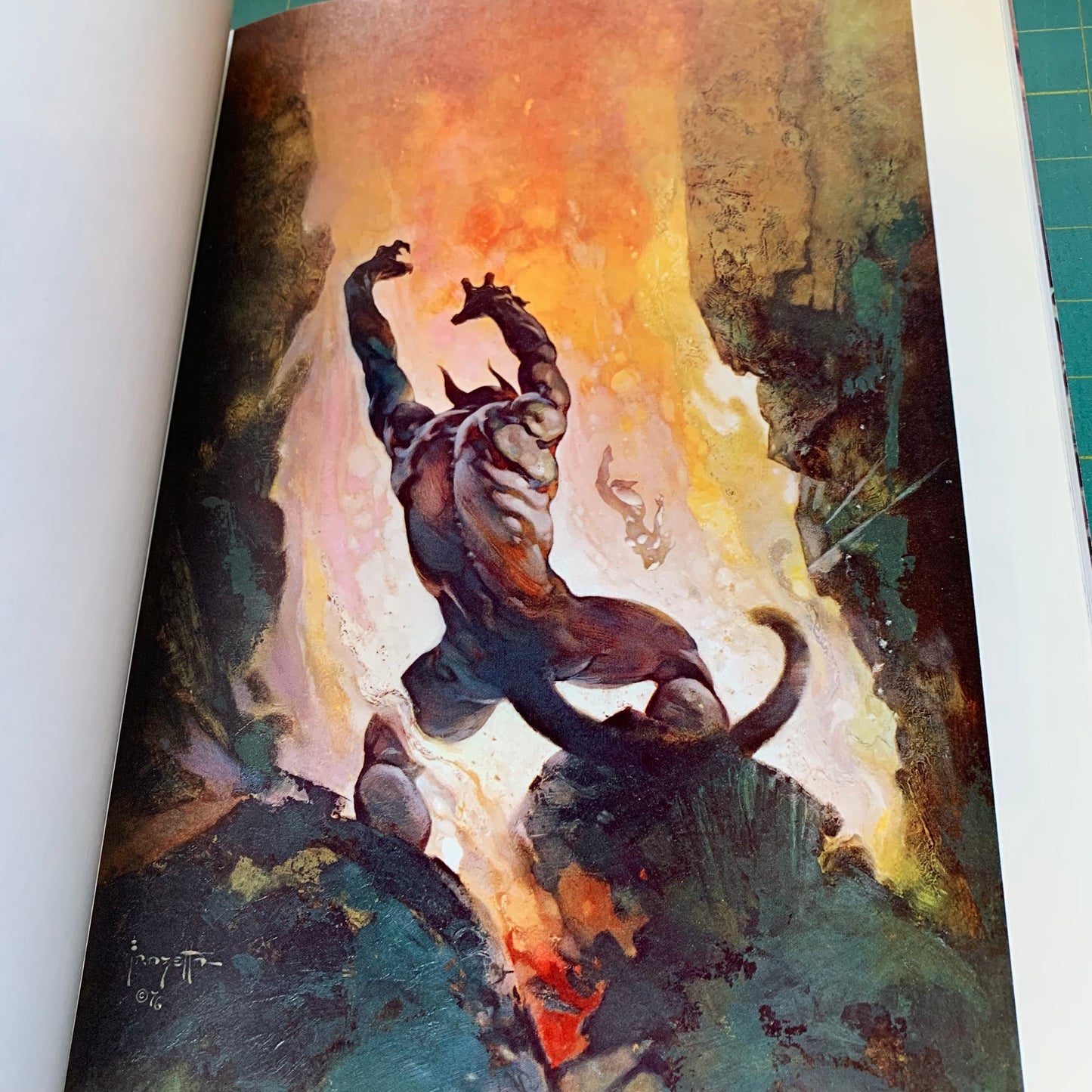 The Fantastic Art of Frank Frazetta — Book 3