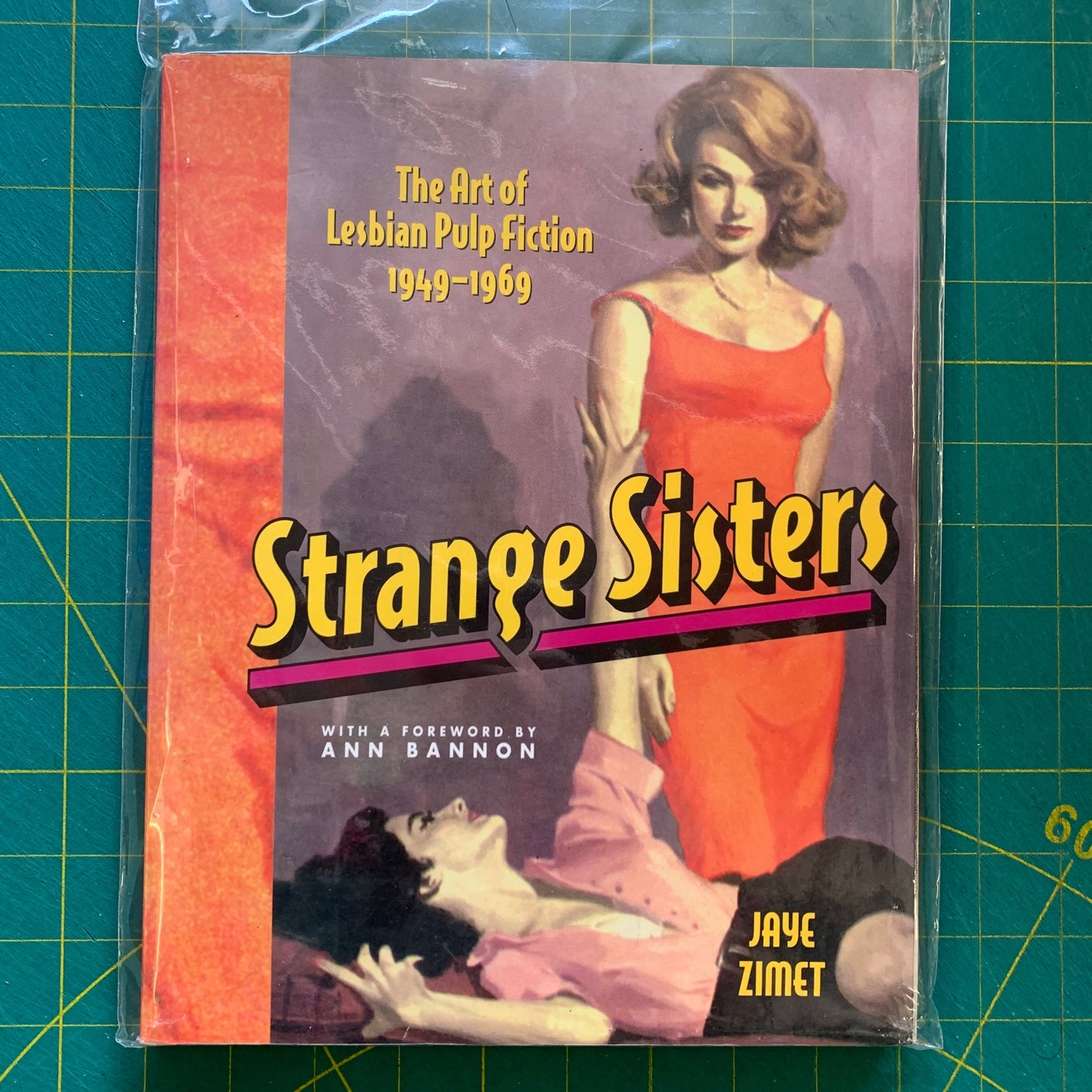 Strange sisters – the art of lesbian pulp fiction