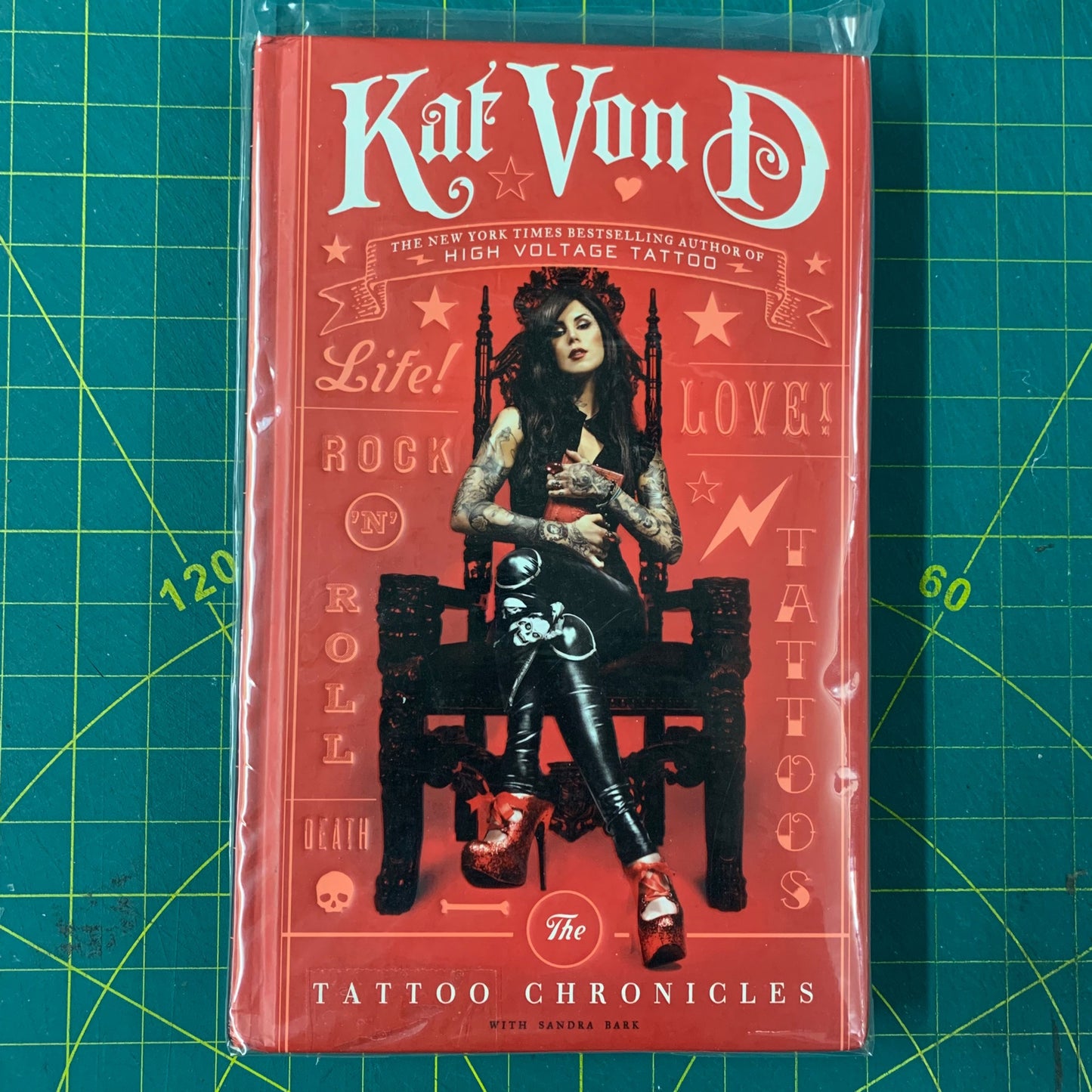 Kat Von D - the tattoo Chronicles